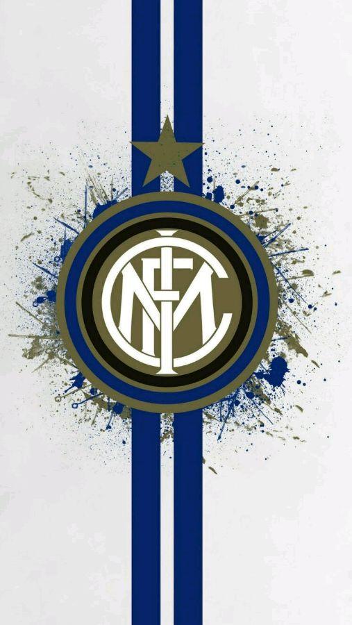 杨瀚森带女友赴美引发争议，好友崔永熙称其应专注篮球，网友支持其在球场表现。