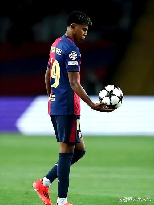 媒体人：如果不是球队伤病多，小杨就在发展联盟专心练级挺好