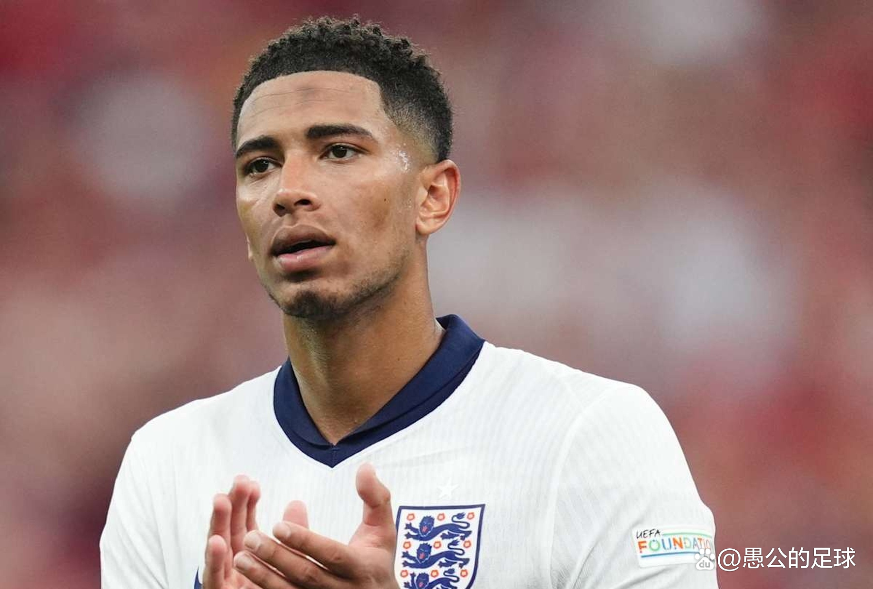 阿夫迪亚成50年来开拓者首位3场砍90+30+30球员