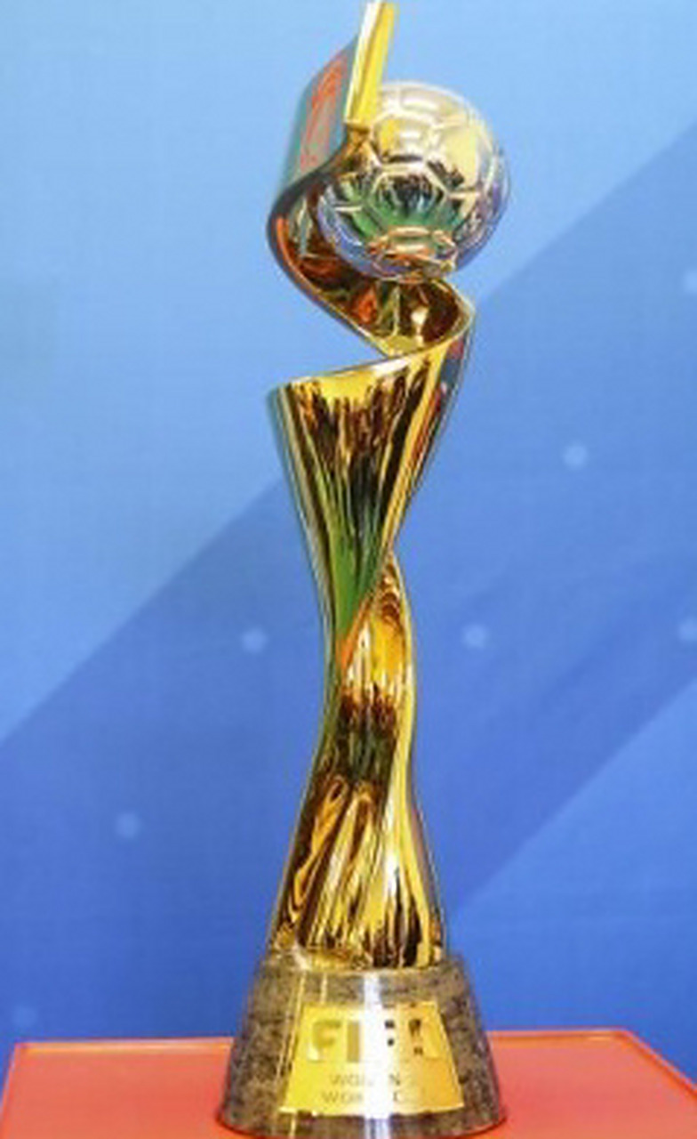 药厂主帅：很高兴和埃里克森重逢，狼堡实力真的很强（药厂主帅：重逢埃里克森倍感欣喜，狼堡实力确实强劲）