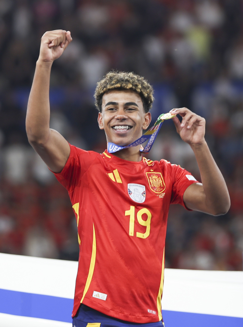 几度哽咽，孙兴慜结束十年热刺生涯