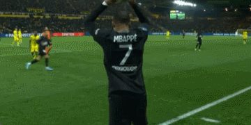 第10个亚军，申花上次拿到中国足球顶级联赛冠军还是30年前（申花第10次屈居亚军，上次问鼎中国顶级联赛已是30年前）